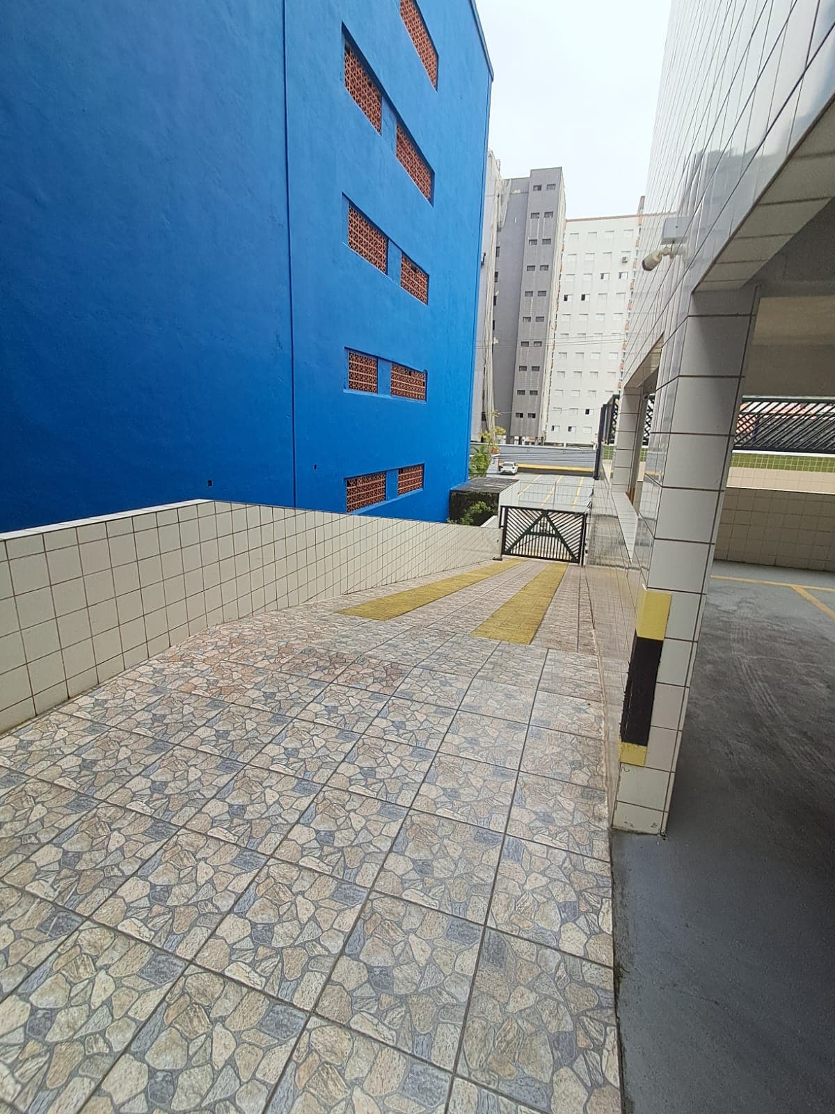 Apartamento de 70 m² com 1 Dorm. Lazer Completo com Piscina à venda em Vila Mirim Praia Grande -SP - Foto 4